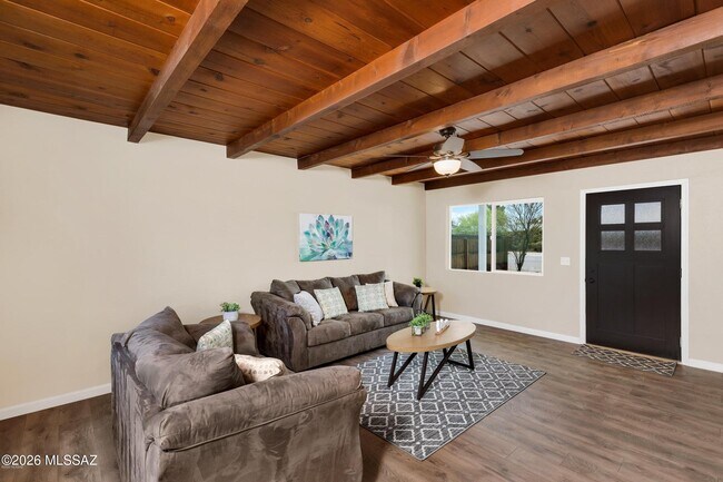 Foto del edificio - 2217 E Silver St