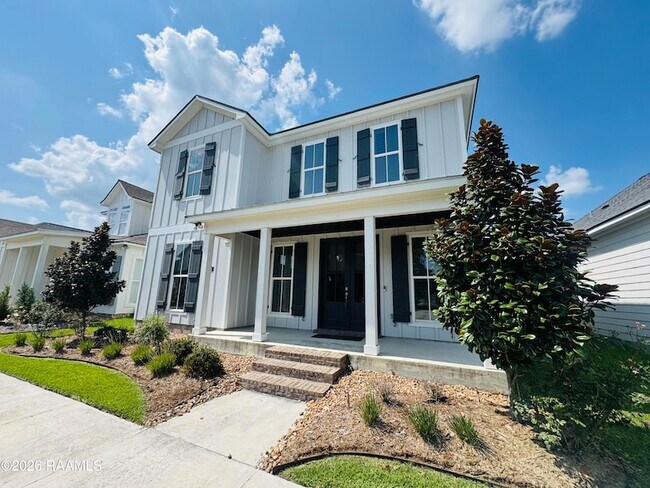Building Photo - 113 Oak Village Dr