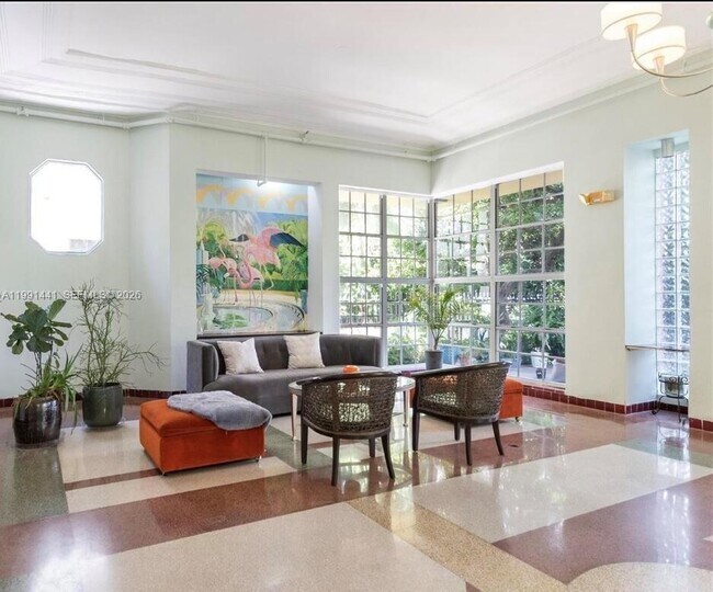 Building Photo - 740 11th St