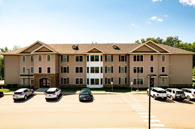 Building Photo - 1 Bedroom with a Den Apartment - Rare avai...