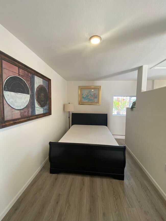 Foto del edificio - 13130 Ridgedale Dr