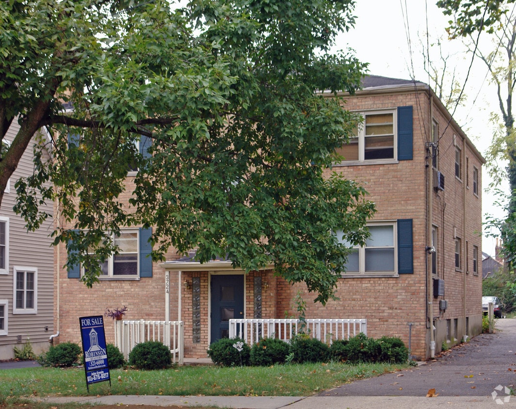 Building Photo - 3724 Drakewood Dr