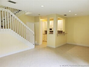 Building Photo - 3569 Santa Fe Pl