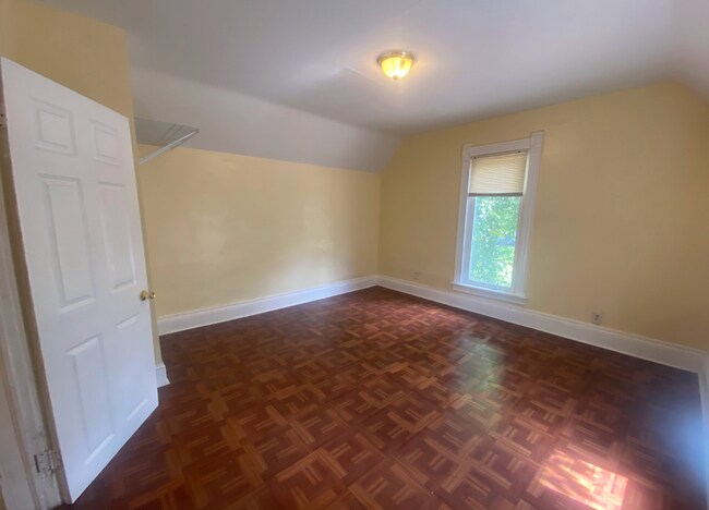 Foto del edificio - 2117 N Ilion Ave