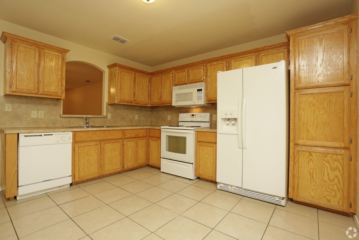 Foto principal - 20491 Westfield Dr