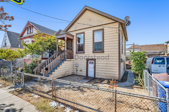 Building Photo - 3607 San Leandro St