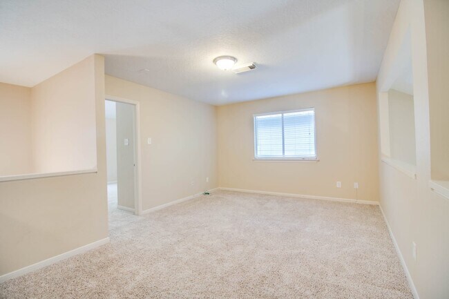 Building Photo - 16031 Copper Canyon Dr