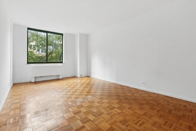 Foto del edificio - 295 Greenwich St