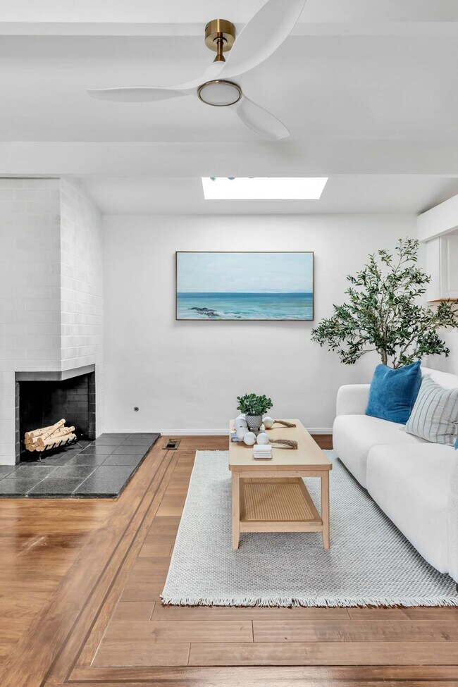 Foto del edificio - 4585 Saratoga Ave