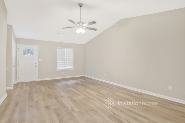 Building Photo - 5164 Scarbrough Ln