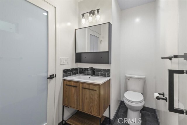 Foto del edificio - 8140 Louise Ave