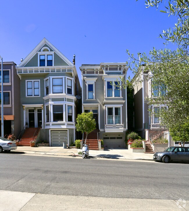 Building Photo - 3006 Sacramento St