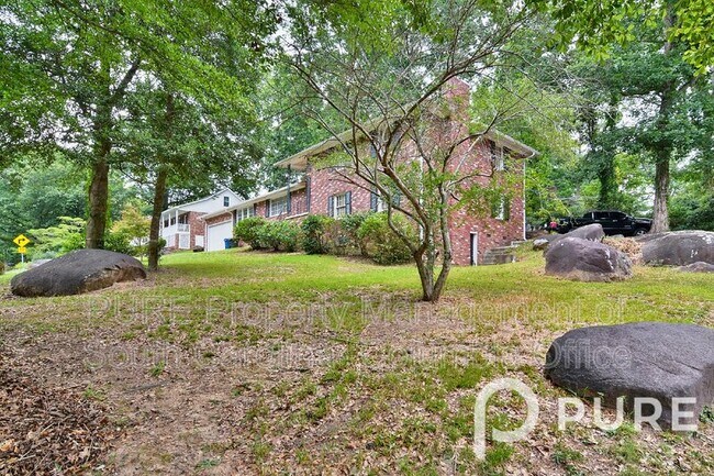 Foto del edificio - 1537 Sewanee Dr