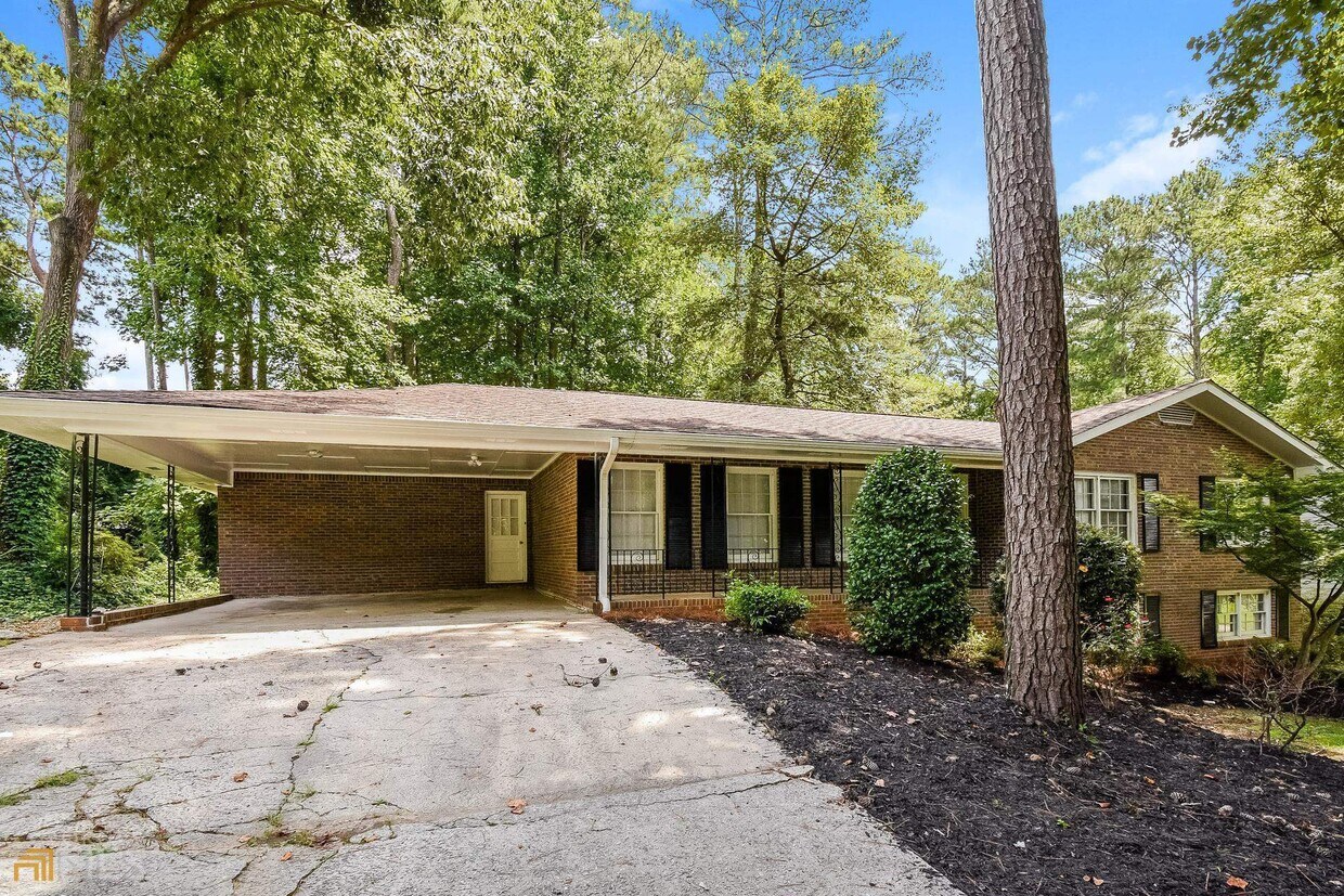 5129 Fawn Trail, Mableton, GA 30126 House Rental in Mableton, GA