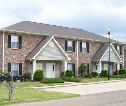 Building Photo - Lake Pointe Apartments