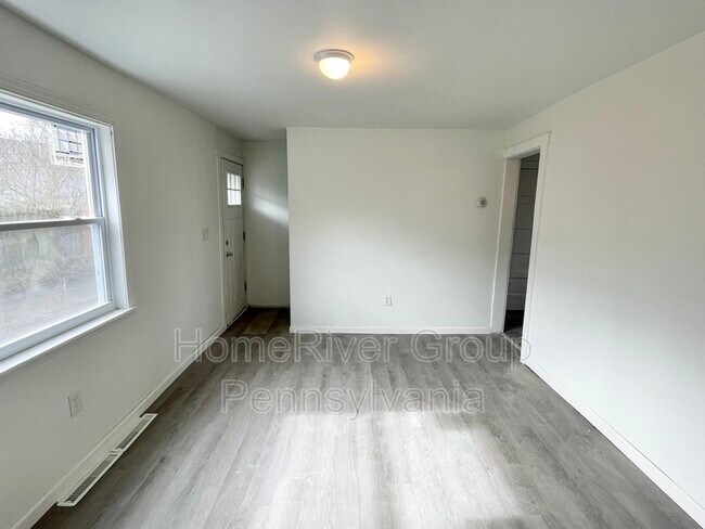 Foto del edificio - 513 Spear Way