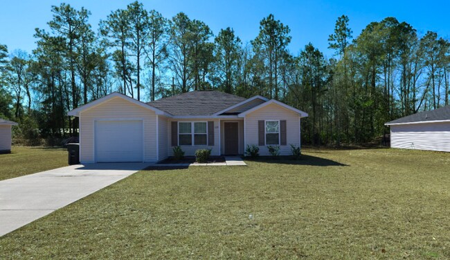 Building Photo - 123 Villa Rd