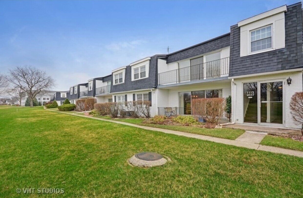 Foto principal - 1115 Royal Saint George Dr