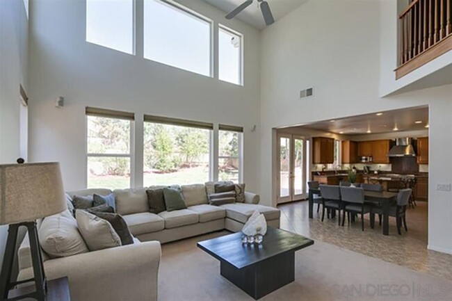 Building Photo - 10665 Hunters Glen Dr