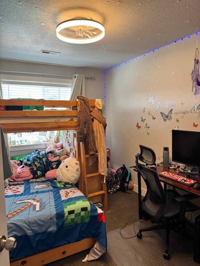 Foto del edificio - 4107 Fremont Dr