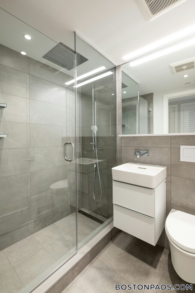 Foto del edificio - 12 Commonwealth Ave