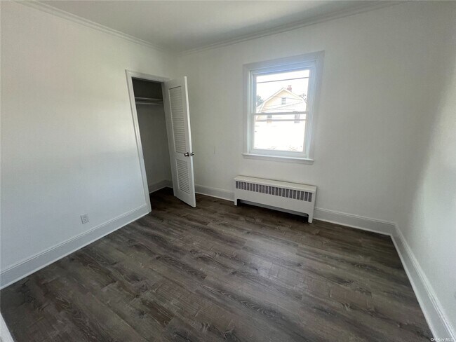 Building Photo - 326 Larkfield Rd
