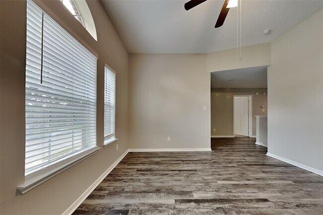 Foto del edificio - 10623 Mist Ln
