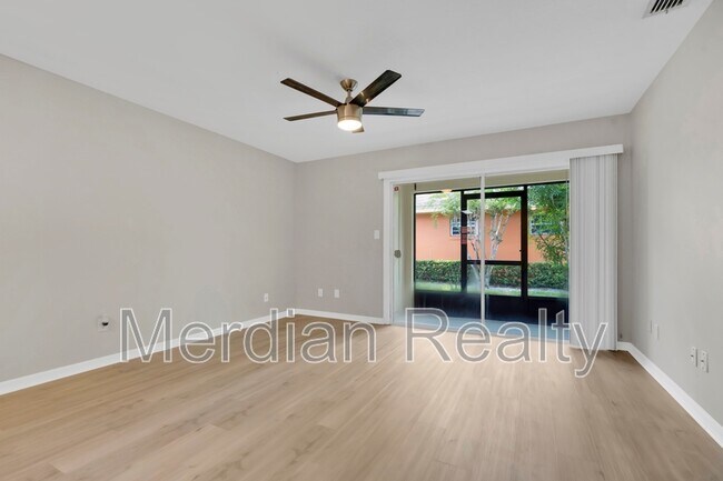 Foto del edificio - 4920 Tangerine Ave
