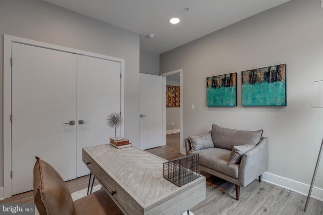 Foto del edificio - 1952 Bryn Mawr Ave