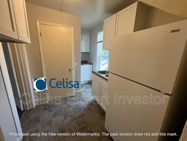 Building Photo - 1229 Wall St