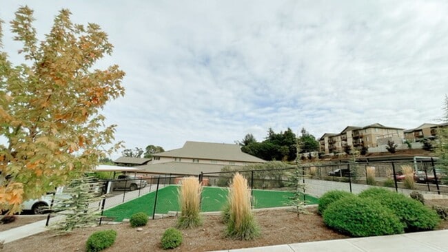 Interior Photo - The Summit @ Red Leaf