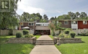 Building Photo - 3308-3308 The Credit Woodlands