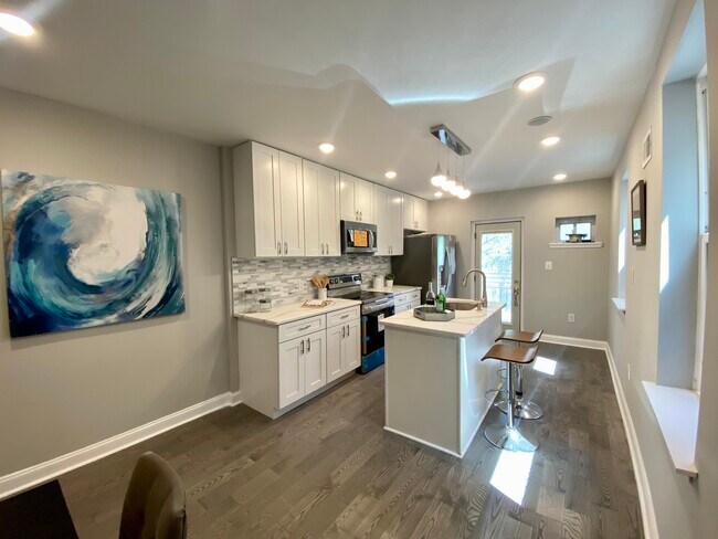 Foto del edificio - 5031 Ludlow St