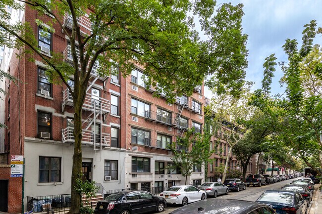 Building Photo - 444 E 87th St