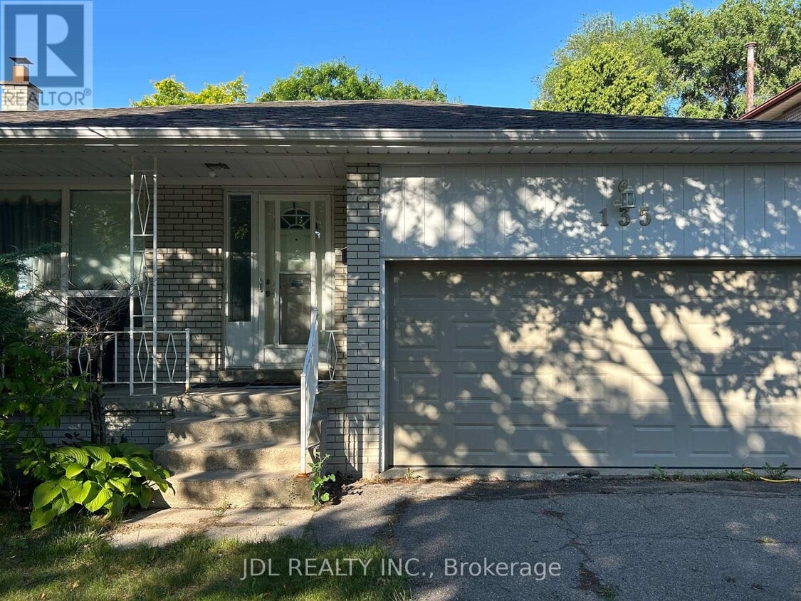Primary Photo - 135 Estelle Ave