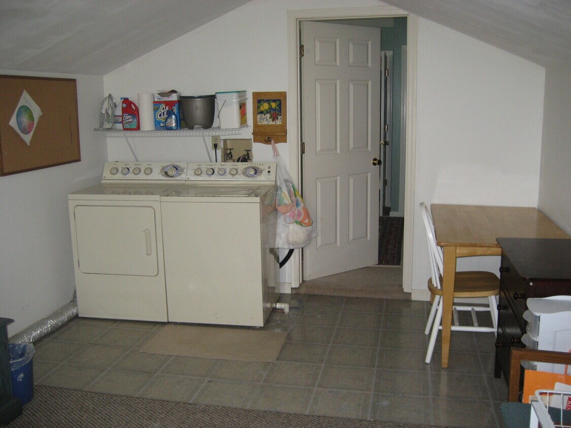 The laundry hook up is upstairs within easy access to bedrooms. - 602 Creekvalley Rd. (Louisville, KY)