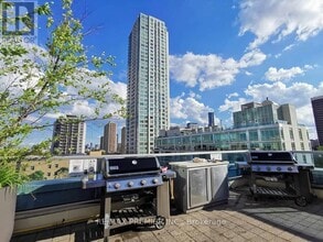 Building Photo - 500 Sherbourne St