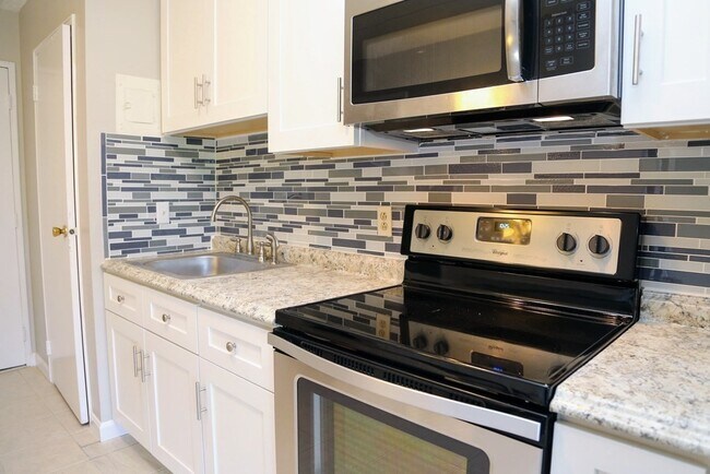 Foto del edificio - 40 Cochituate Rd