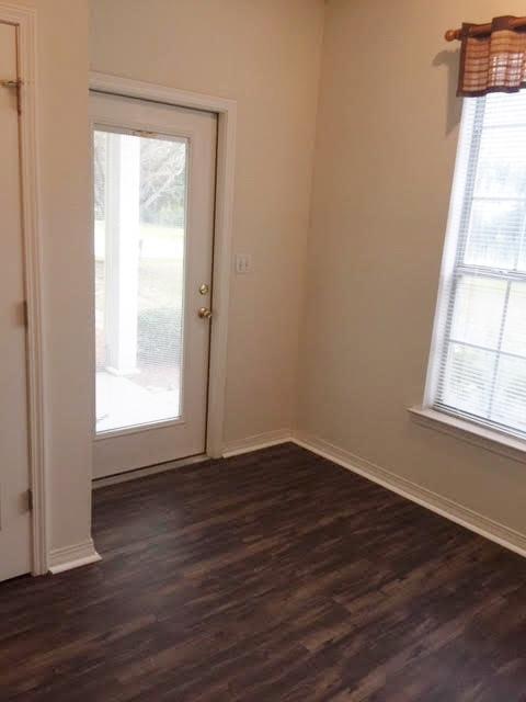 Building Photo - 503 Spartan Dr #2101