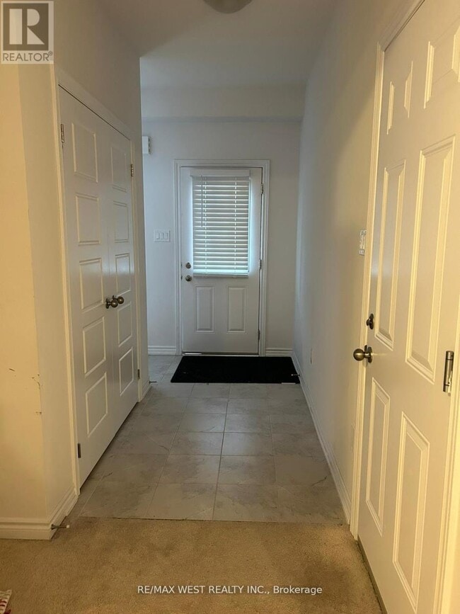 Building Photo - 24 Dewberry Dr