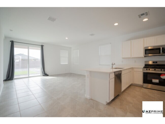Foto del edificio - Move-In Ready Modern 3/2 in Avondale's Most Sought-After Community.