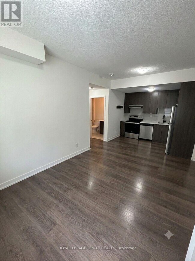 Building Photo - 50 Orchid Pl Dr