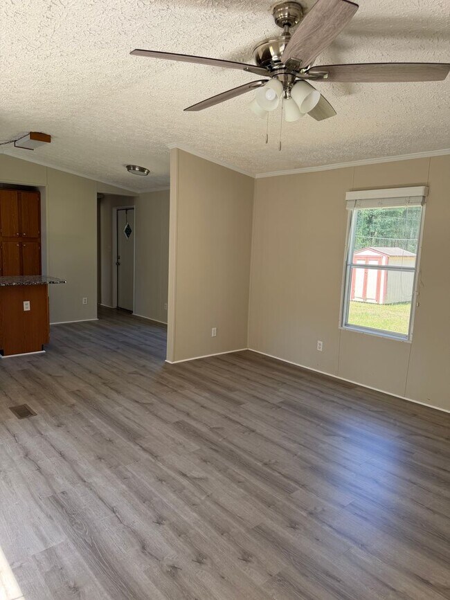 Foto del edificio - FOR RENT – Newly Remodeled Home Near Downtown Aynor