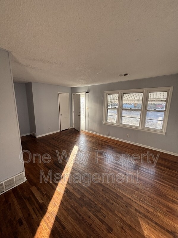 Foto del edificio - 1912 N Grove St