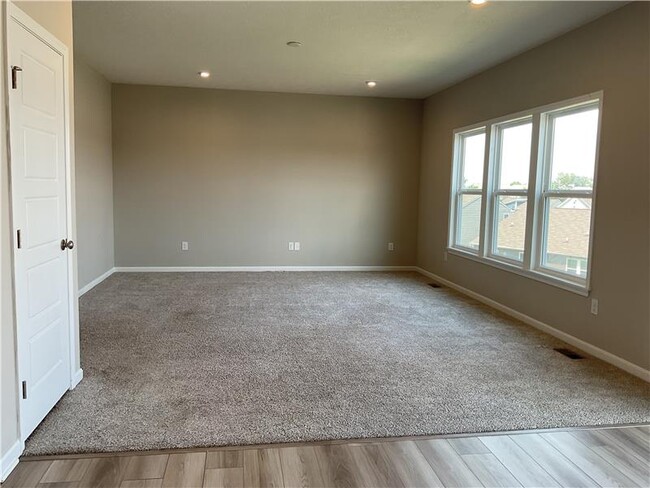 Foto del edificio - 10561 Elderberry Ln