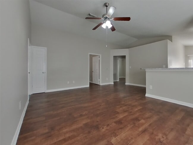 Building Photo - 3155 Boynton Dr