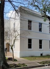 Building Photo - 7728 Zimpel St