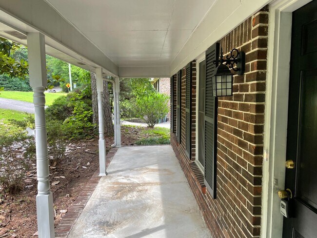 Building Photo - Home For Rent - Brookwood Forest