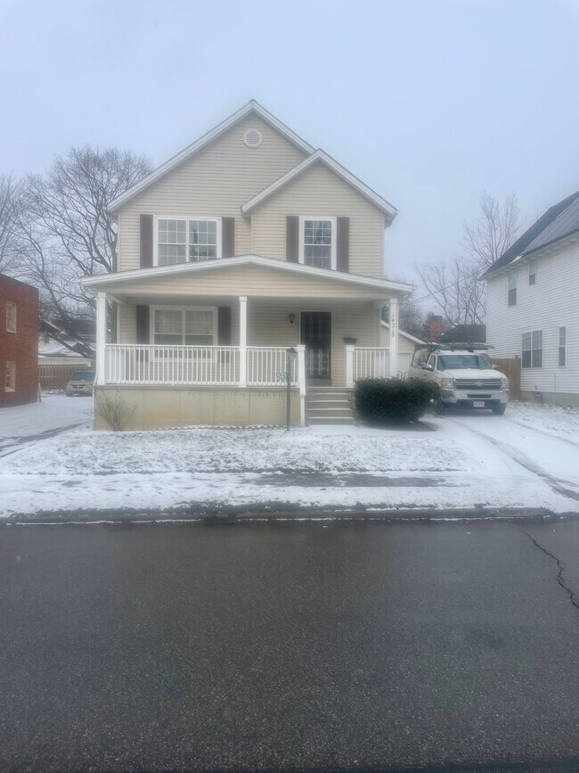Building Photo - 14215 Milverton Rd