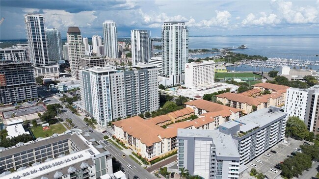 Foto del edificio - 200 4th Ave S